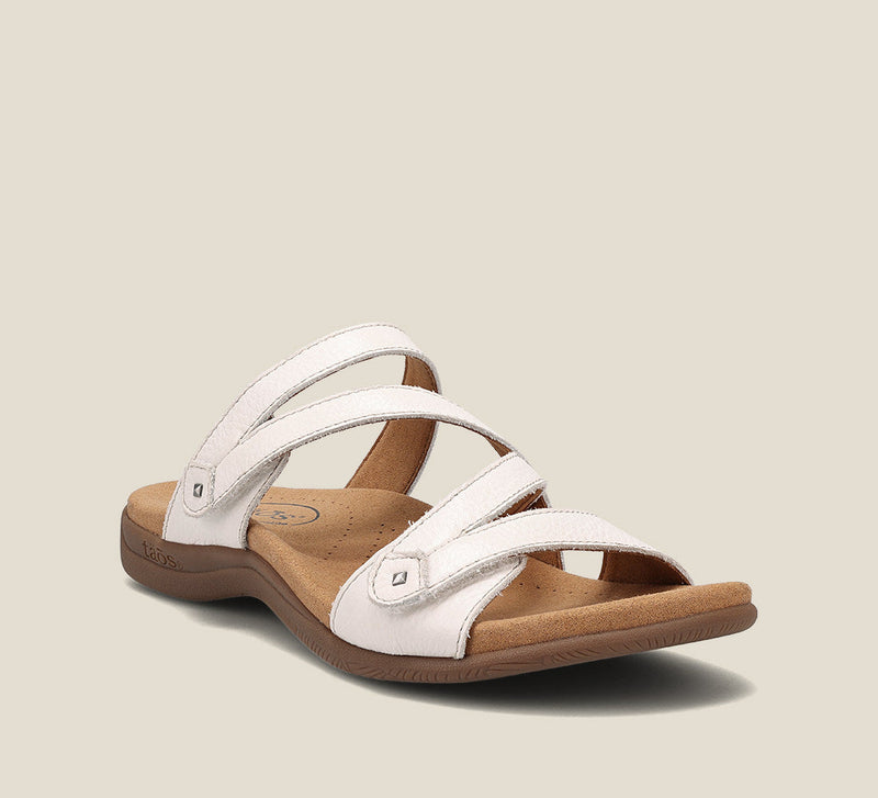 Hero image of Double U White Sandals 6