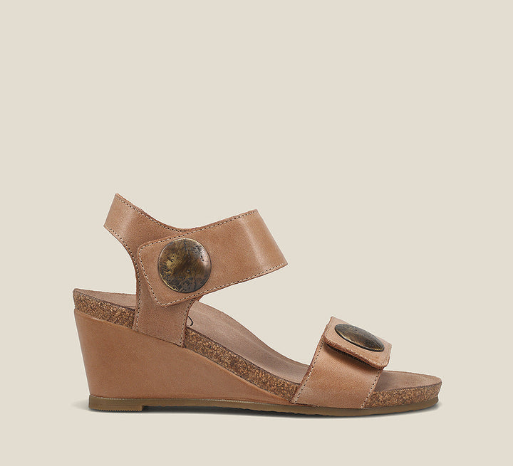 Side angle image of Taos Footwear Carousel 3 Tan Size 36