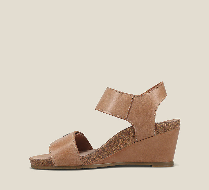 Side angle image of Taos Footwear Carousel 3 Tan Size 36