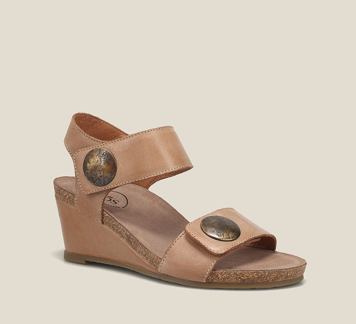 Hero image of Taos Footwear Carousel 3 Tan Size 36