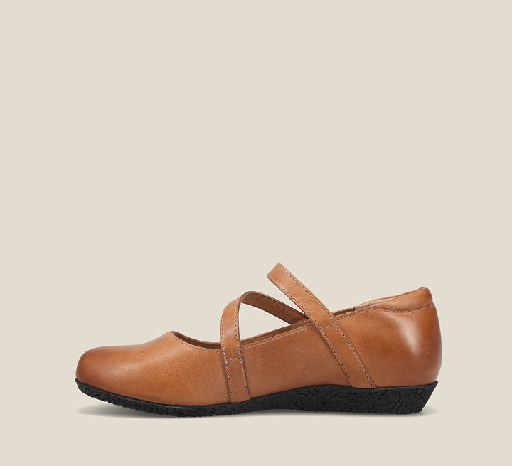 Instep Image of Banter Caramel Size 7